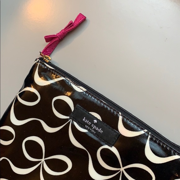 Kate Spade pouch - Picture 2 of 4